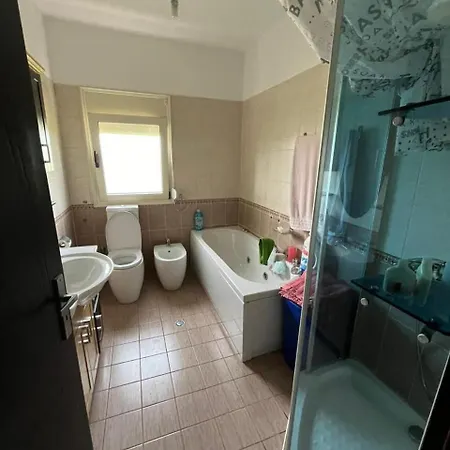 Villa Thomaj Velipoje