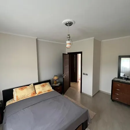 Thomaj Villa
