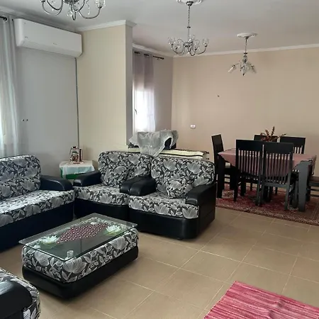 Thomaj فيلة Velipojë
